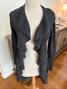 Women's Dark Gray Ruffle Open-Front Sweater Cardigan